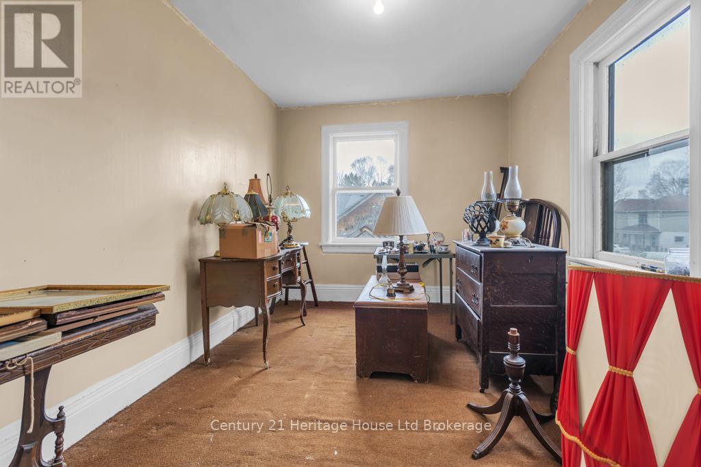 26 Pearl Street, Tillsonburg, Ontario  N4G 1L3 - Photo 17 - X12953470