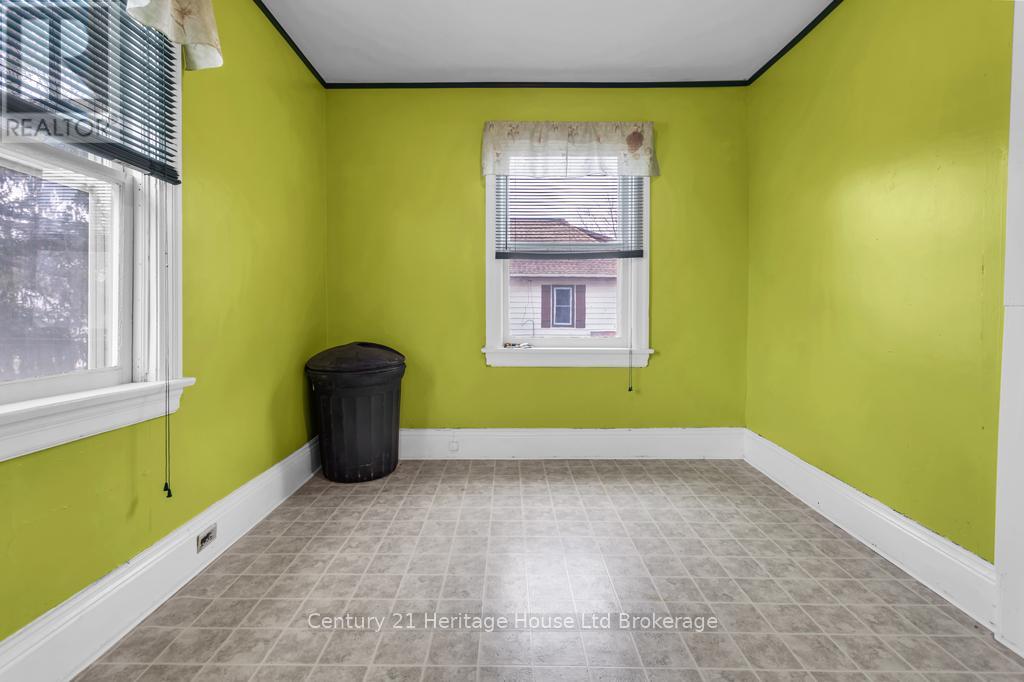 26 Pearl Street, Tillsonburg, Ontario  N4G 1L3 - Photo 18 - X12953470