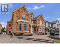 7626A YONGE STREET, Vaughan, Ontario