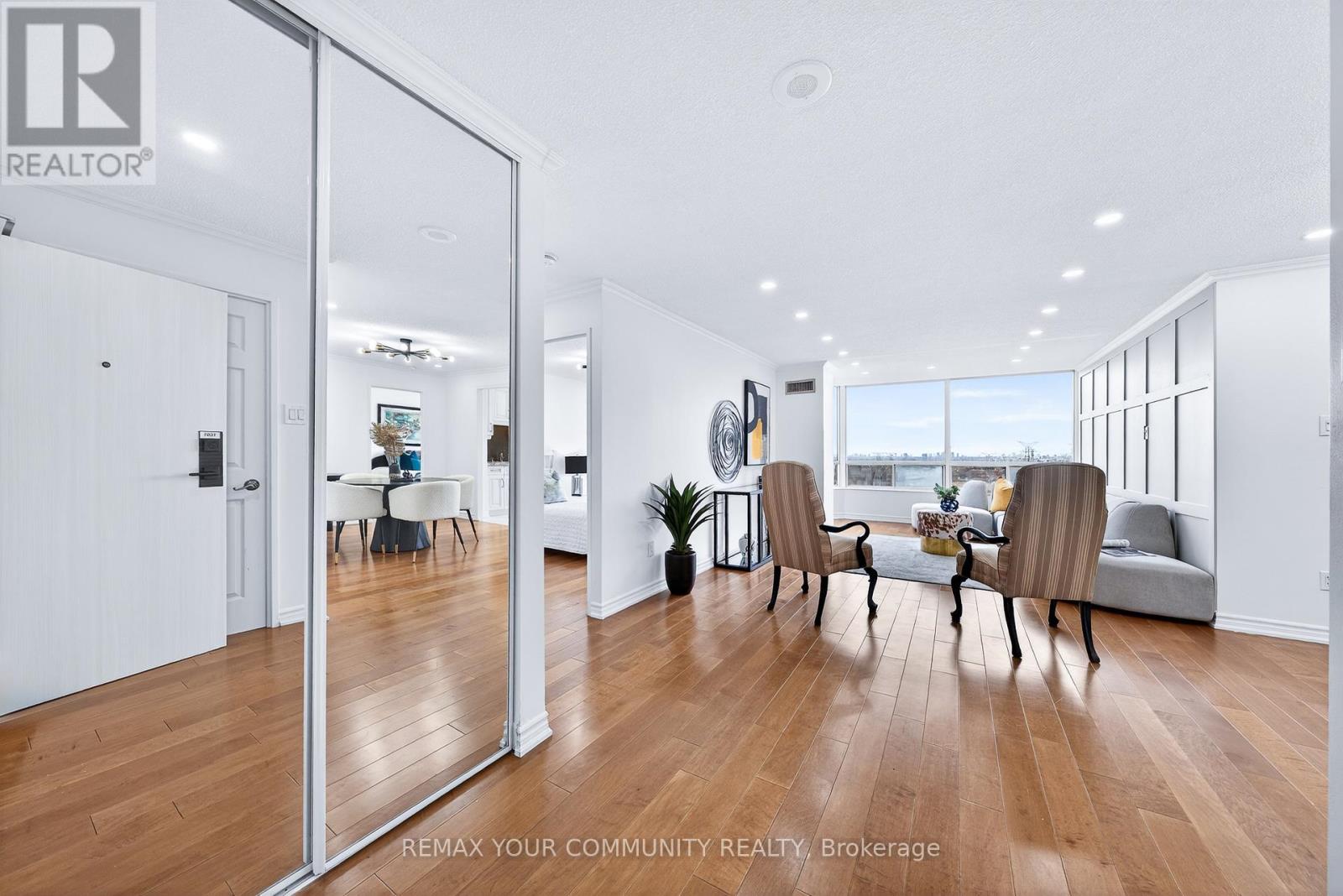 1501 - 8501 Bayview Avenue, Richmond Hill, Ontario  L4B 3J7 - Photo 2 - N12950806