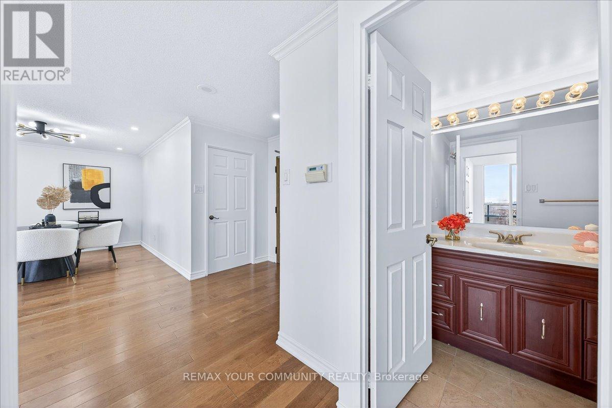 1501 - 8501 Bayview Avenue, Richmond Hill, Ontario  L4B 3J7 - Photo 6 - N12950806