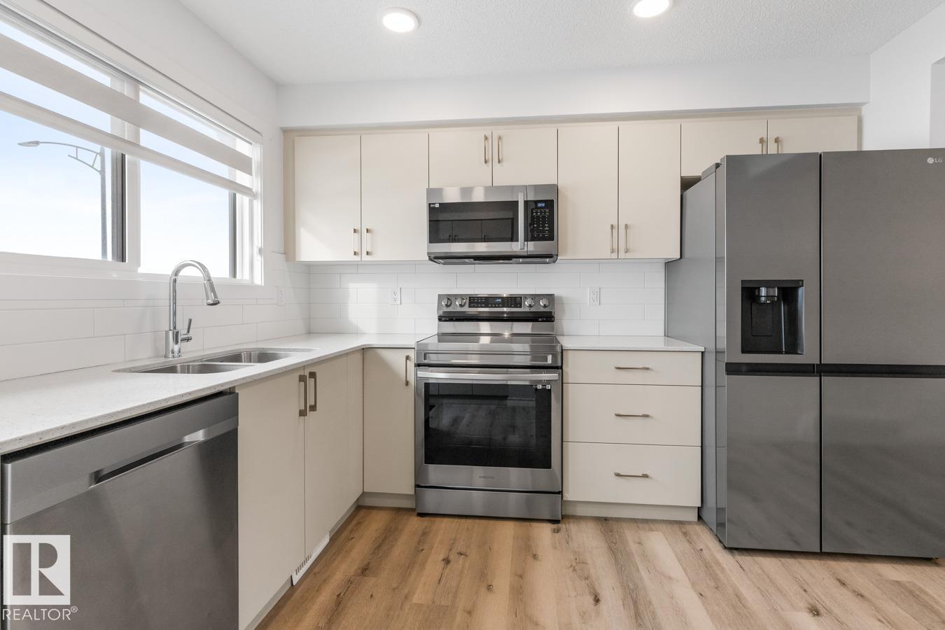 2057 192 ST NW, edmonton, Alberta