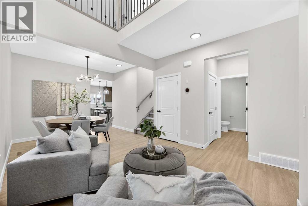 52 Fireside Common Sw, Cochrane, Alberta  T4C 3E1 - Photo 5 - A2286463