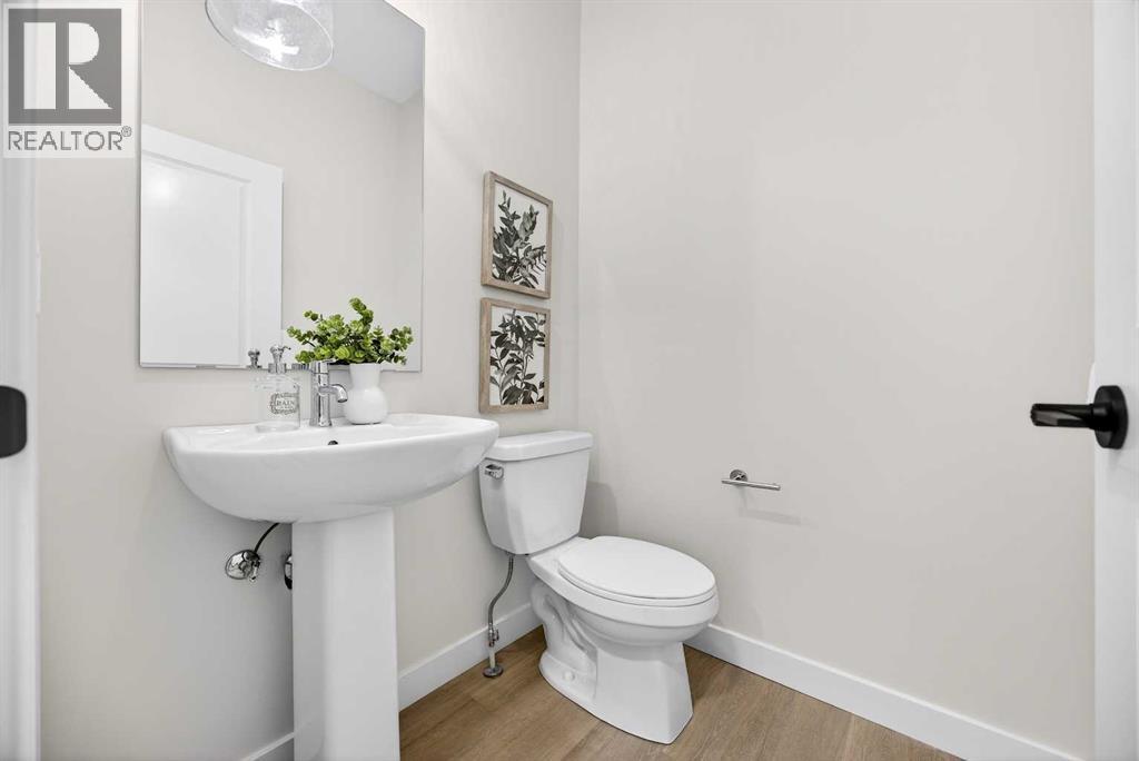 52 Fireside Common Sw, Cochrane, Alberta  T4C 3E1 - Photo 25 - A2286463