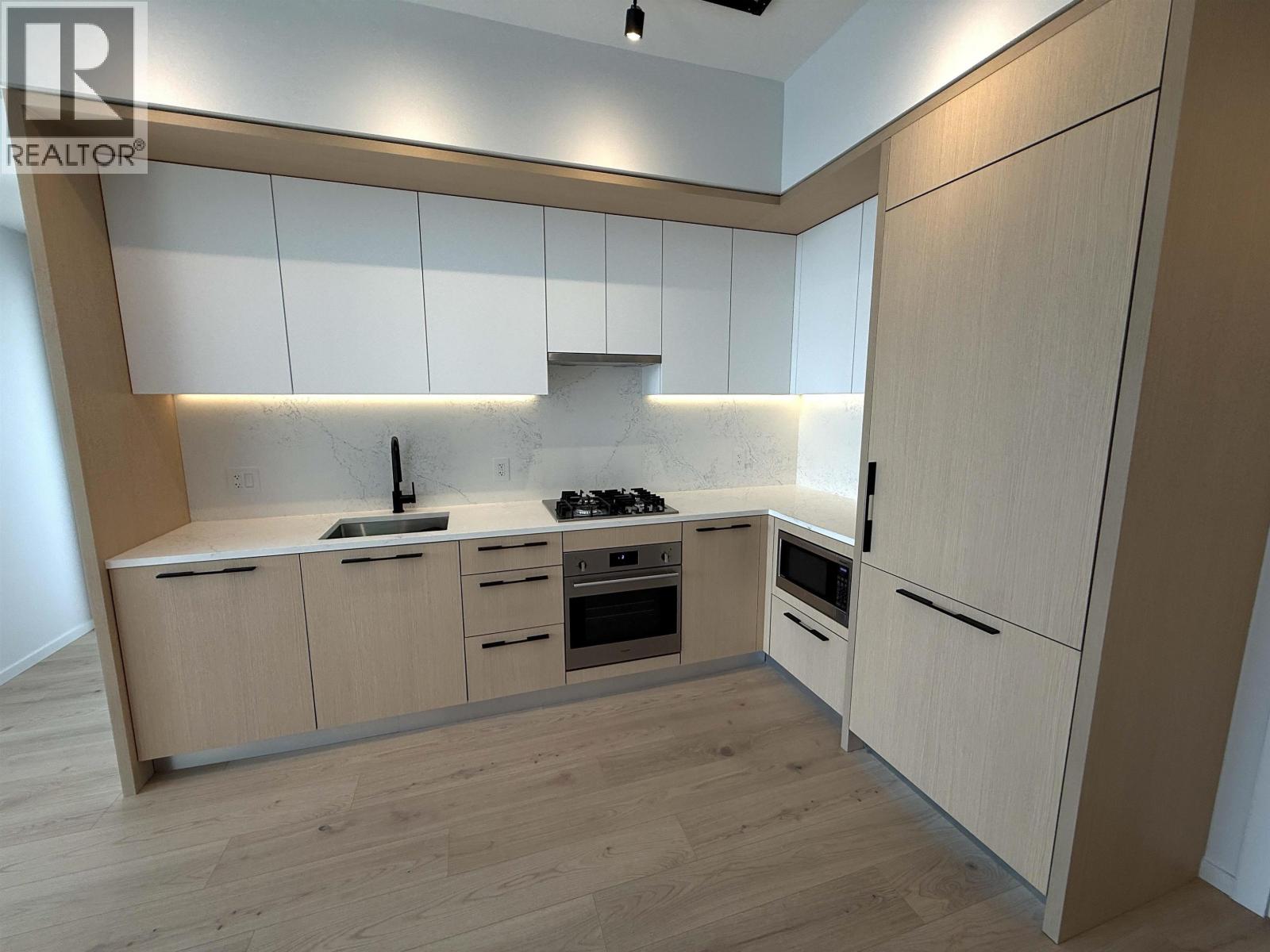 5xx 2729 Kingsway, Vancouver, British Columbia  V5R 0M6 - Photo 3 - R3106553