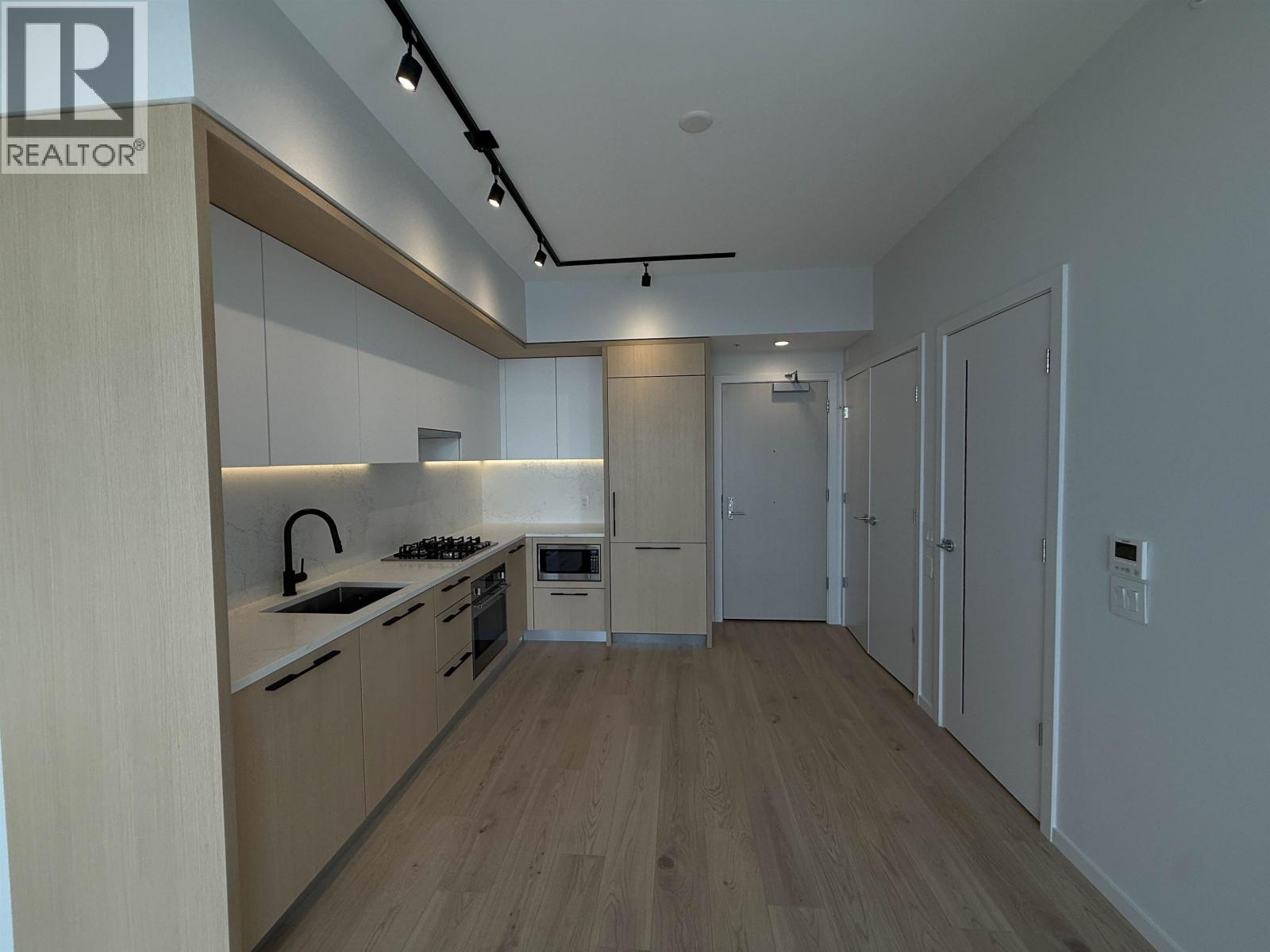 5xx 2729 Kingsway, Vancouver, British Columbia  V5R 0M6 - Photo 4 - R3106553