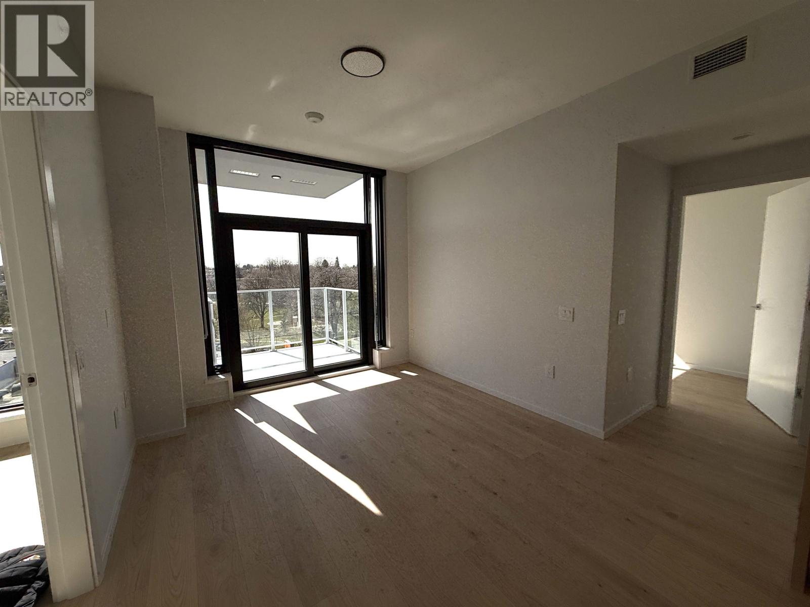 5xx 2729 Kingsway, Vancouver, British Columbia  V5R 0M6 - Photo 5 - R3106553