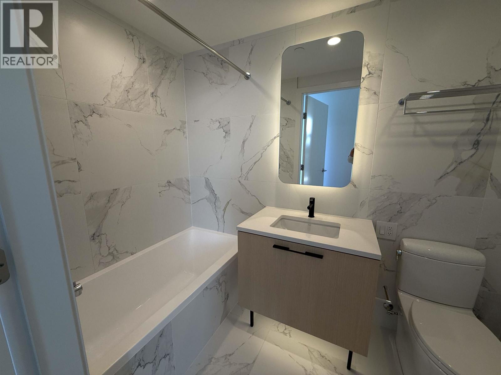 5xx 2729 Kingsway, Vancouver, British Columbia  V5R 0M6 - Photo 6 - R3106553