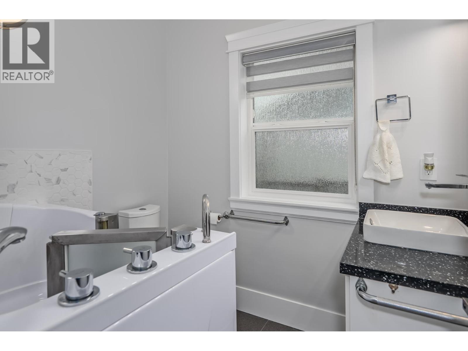 2488 Latimer Avenue, Coquitlam, British Columbia  V3K 3J5 - Photo 17 - R3106257