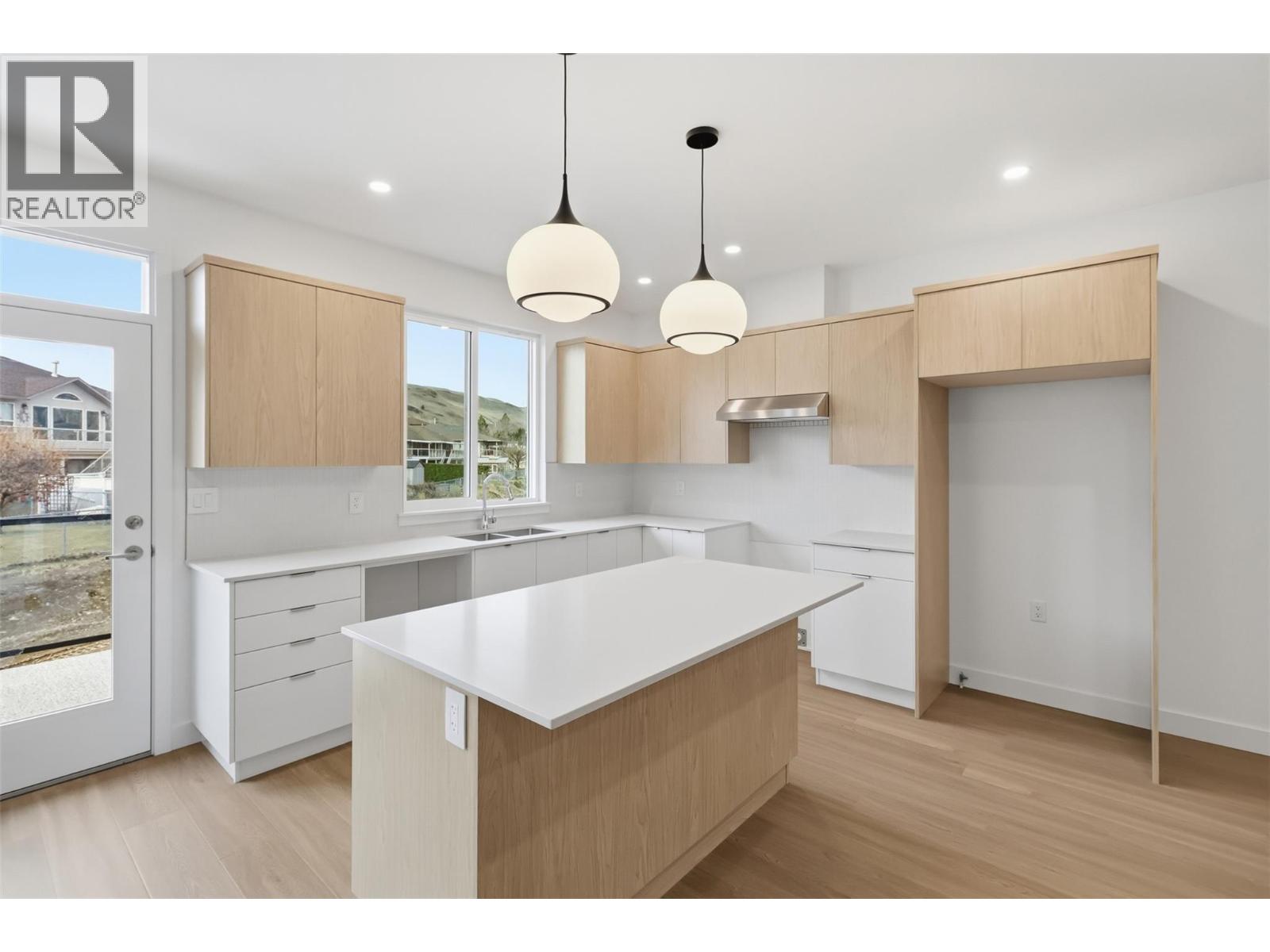 2050 Grasslands Boulevard Unit# 137, Kamloops, British Columbia  V2B 0K7 - Photo 12 - 10380412