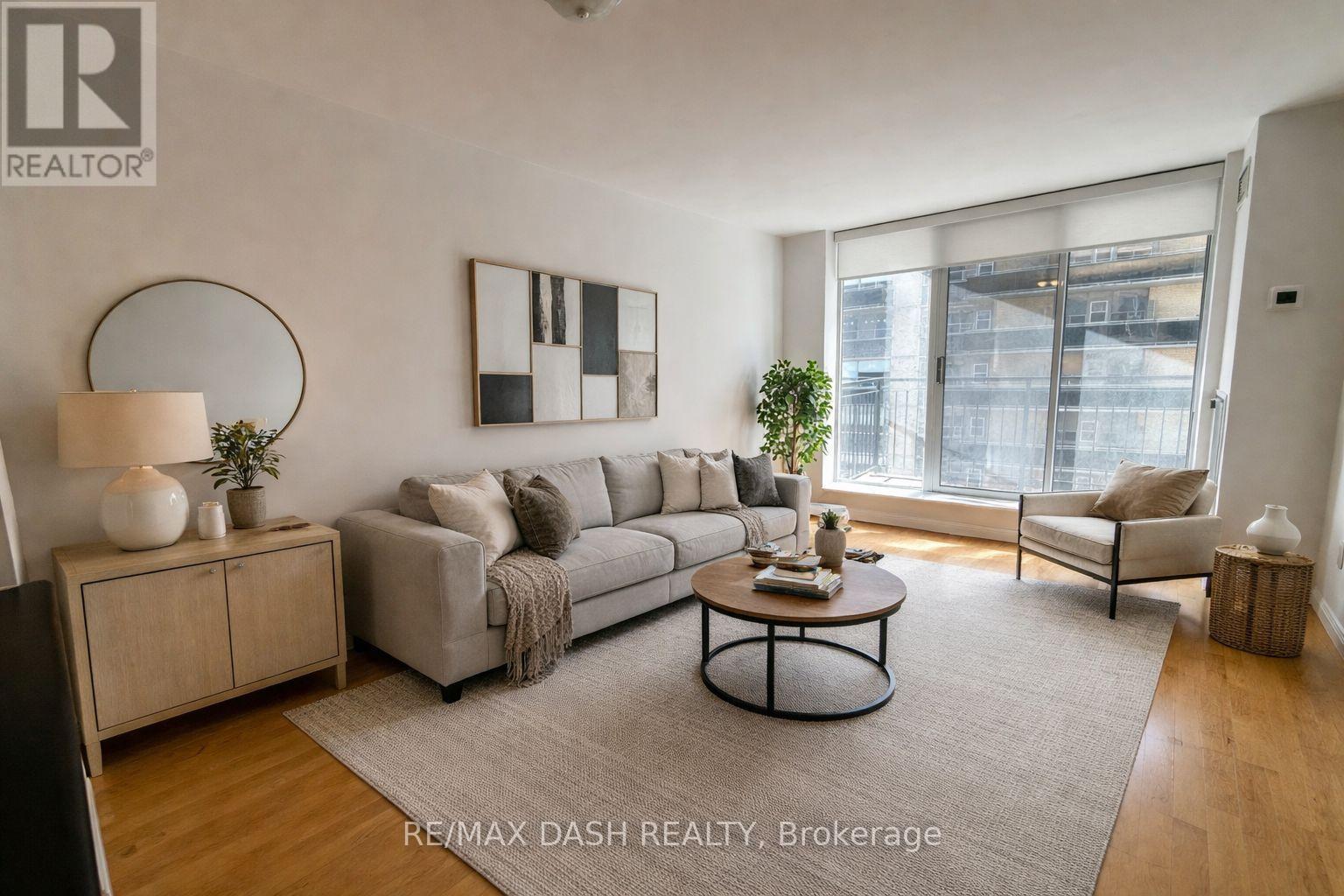 702 - 188 Redpath Avenue, Toronto, Ontario  M4P 3J2 - Photo 2 - C12953378