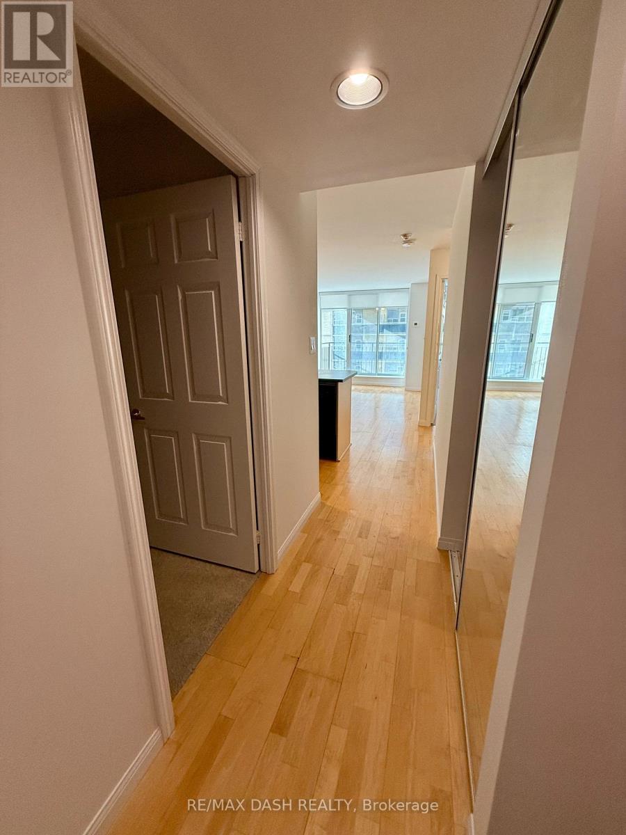 702 - 188 Redpath Avenue, Toronto, Ontario  M4P 3J2 - Photo 6 - C12953378