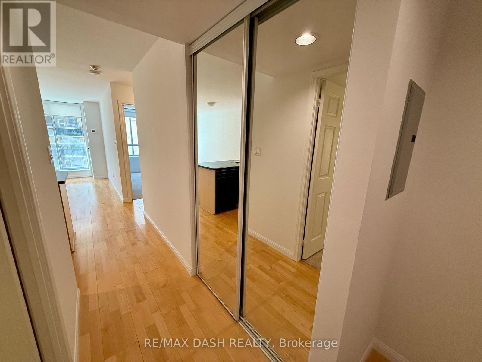 702 - 188 Redpath Avenue, Toronto, Ontario  M4P 3J2 - Photo 7 - C12953378
