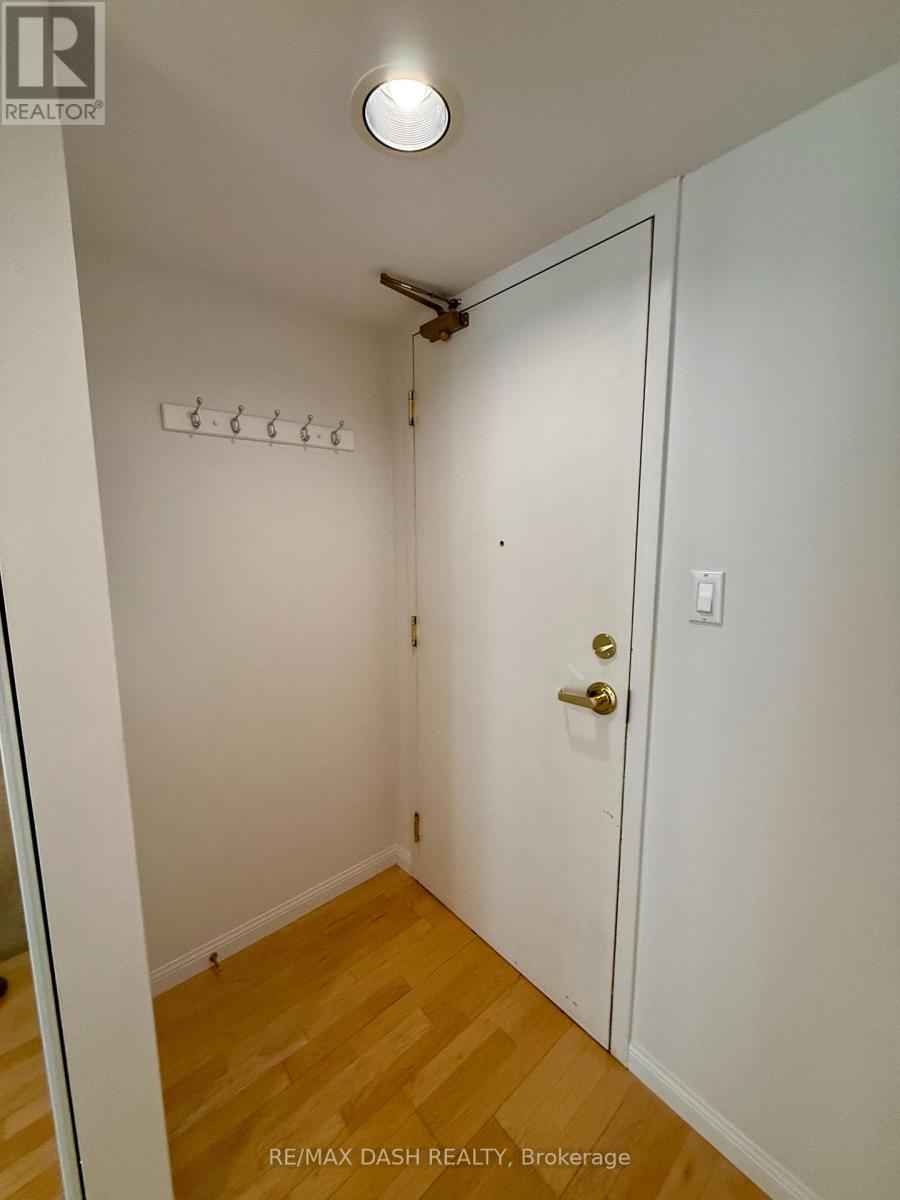 702 - 188 Redpath Avenue, Toronto, Ontario  M4P 3J2 - Photo 8 - C12953378