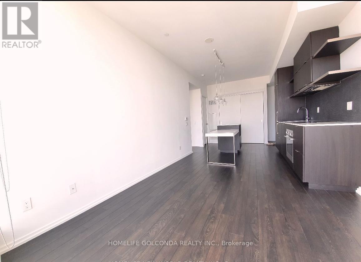 4814 - 197 Yonge Street, Toronto, Ontario  M5B 1M4 - Photo 5 - C12953386