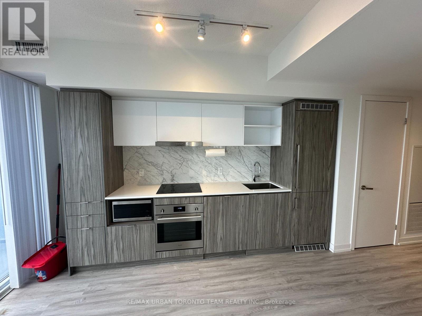 4601 - 55 Cooper Street, Toronto, Ontario  M5E 0G1 - Photo 4 - C12953398