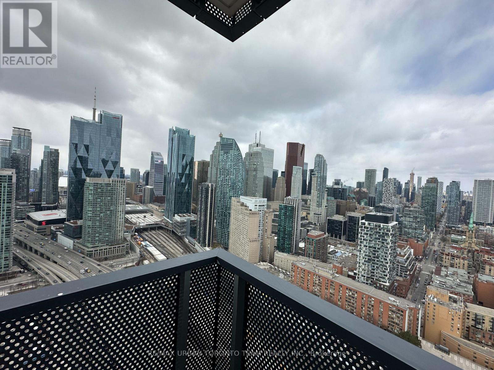 4601 - 55 Cooper Street, Toronto, Ontario  M5E 0G1 - Photo 7 - C12953398