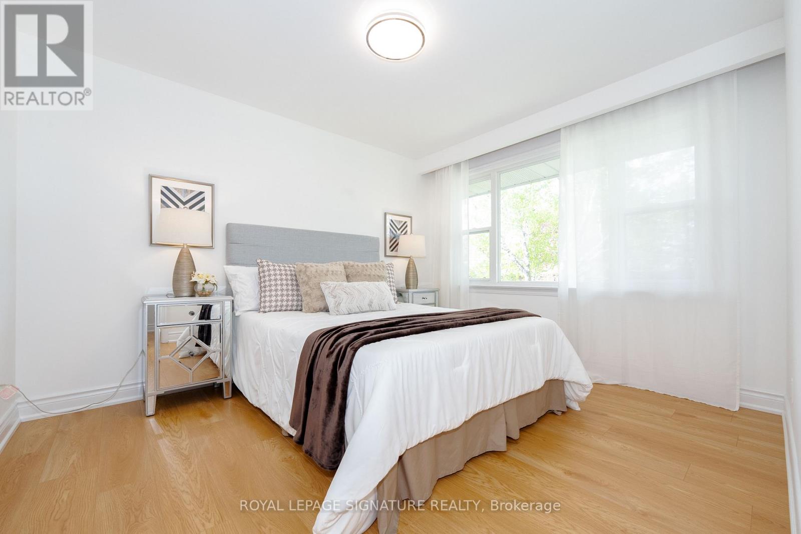 Upper - 145 Sloane Avenue, Toronto, Ontario  M4A 2B8 - Photo 17 - C12953440