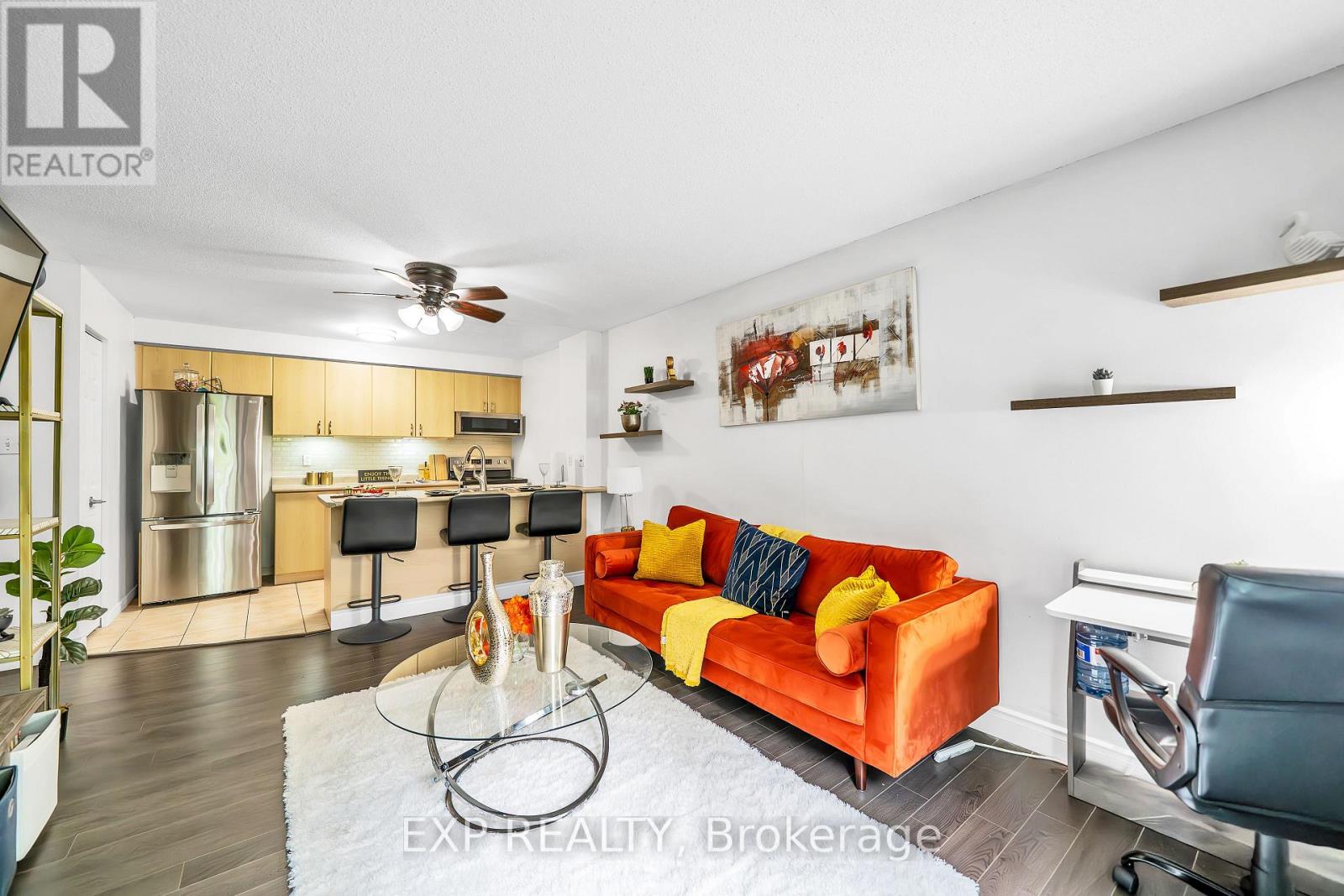 208 - 83 Aspen Springs Drive, Clarington, Ontario  L1C 5J7 - Photo 9 - E12953404