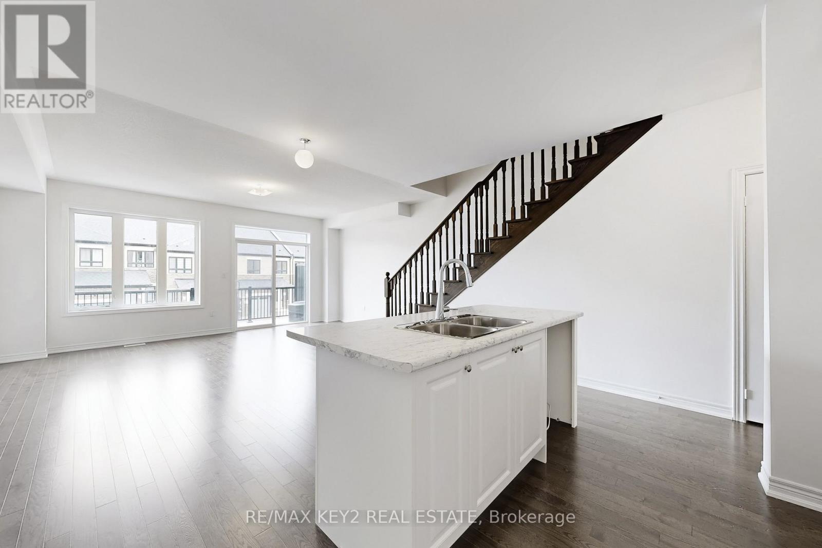 2929 Starlight Drive, Pickering, Ontario  L1X 0S1 - Photo 10 - E12953462