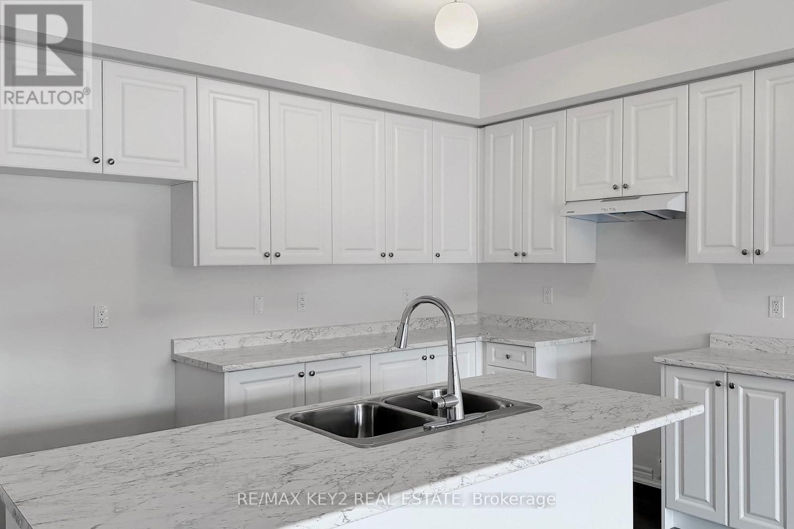 2929 Starlight Drive, Pickering, Ontario  L1X 0S1 - Photo 13 - E12953462