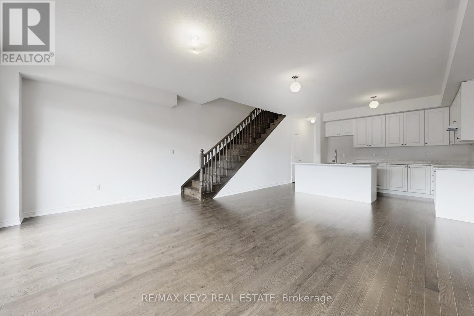 2929 Starlight Drive, Pickering, Ontario  L1X 0S1 - Photo 2 - E12953462