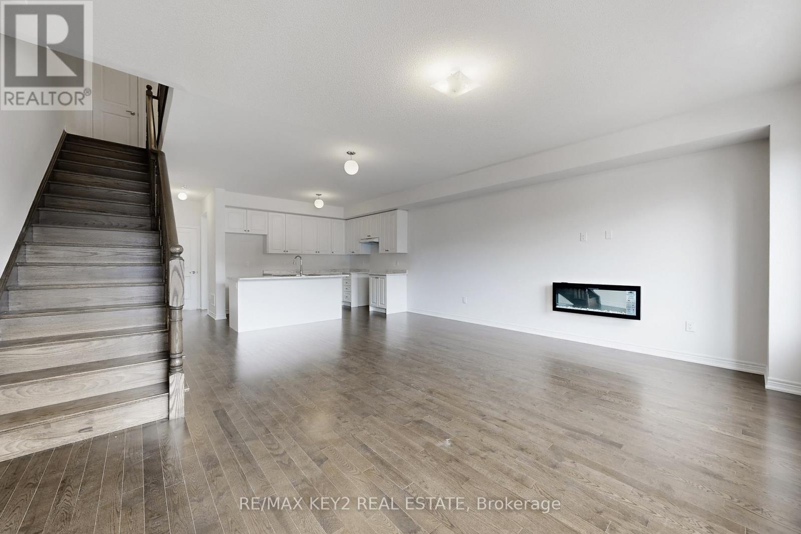 2929 Starlight Drive, Pickering, Ontario  L1X 0S1 - Photo 3 - E12953462