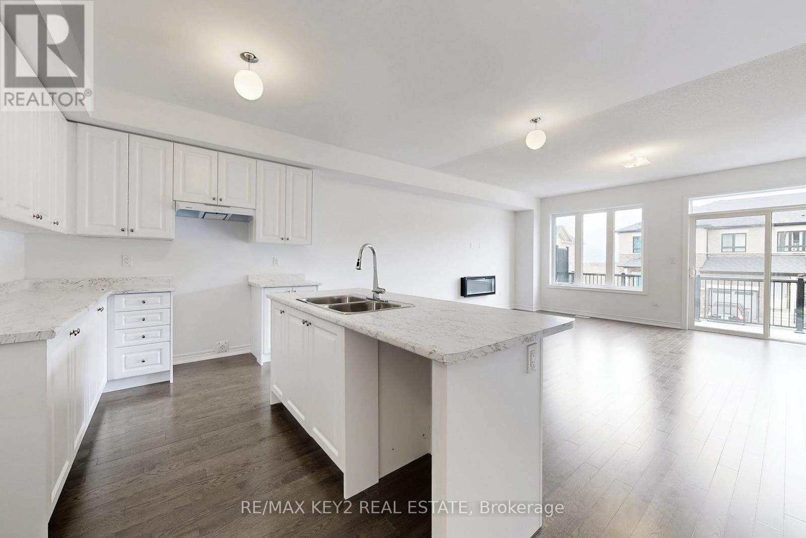 2929 Starlight Drive, Pickering, Ontario  L1X 0S1 - Photo 7 - E12953462