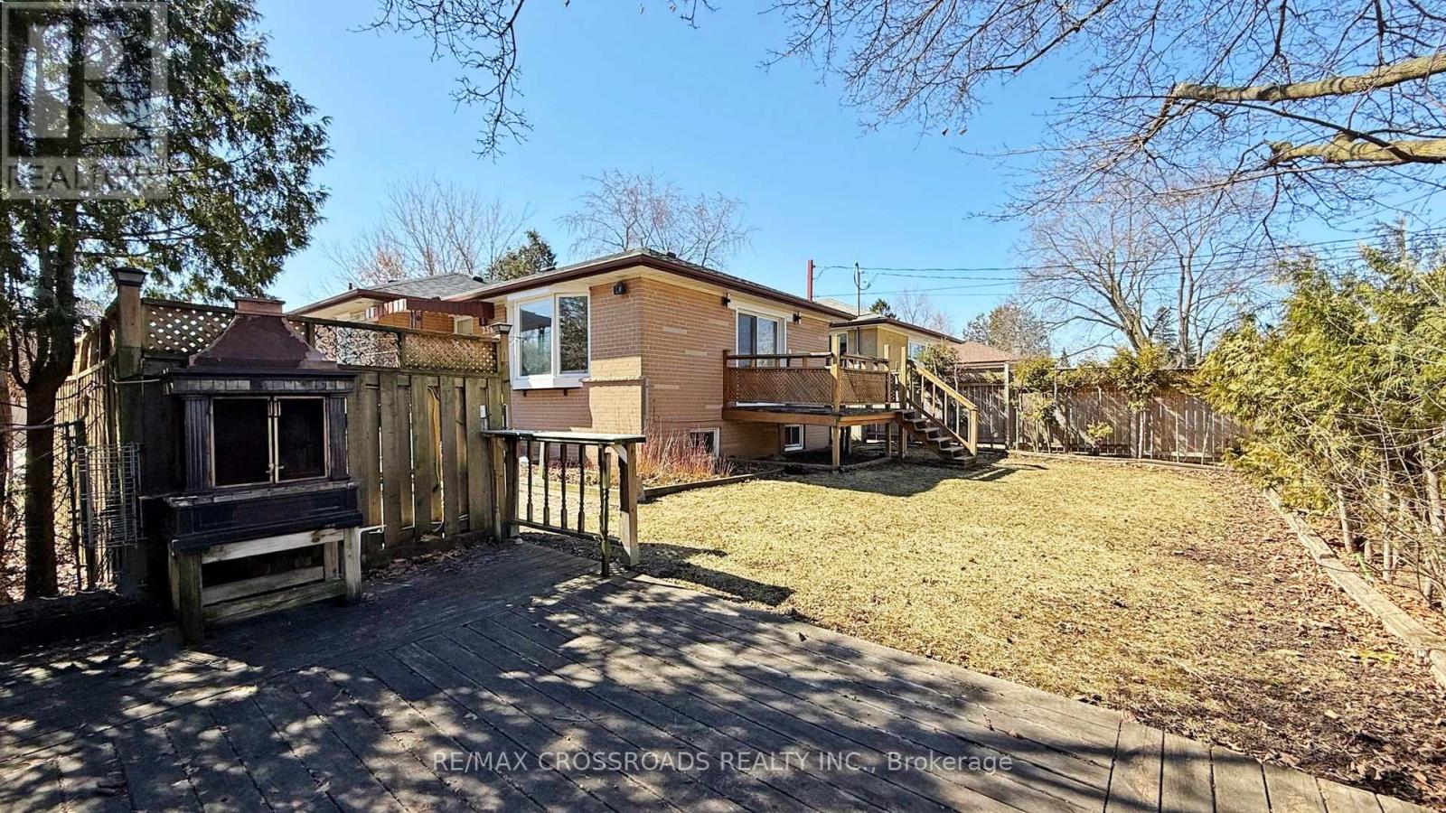 234 Sussex Avenue, Richmond Hill, Ontario  L4C 2G4 - Photo 21 - N12935104
