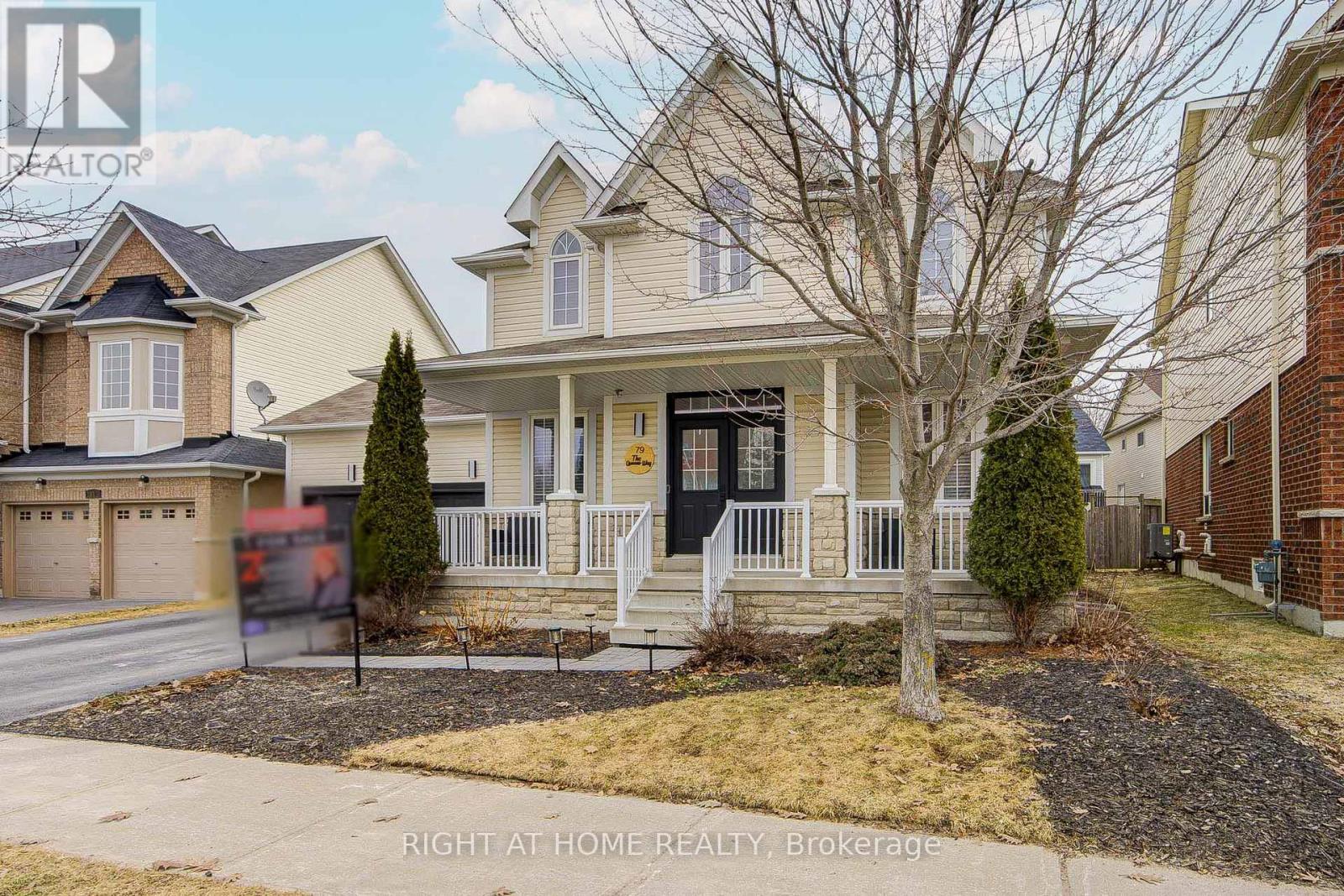 79 The Queensway Way, Barrie, Ontario  L4M 7J3 - Photo 2 - S12952022