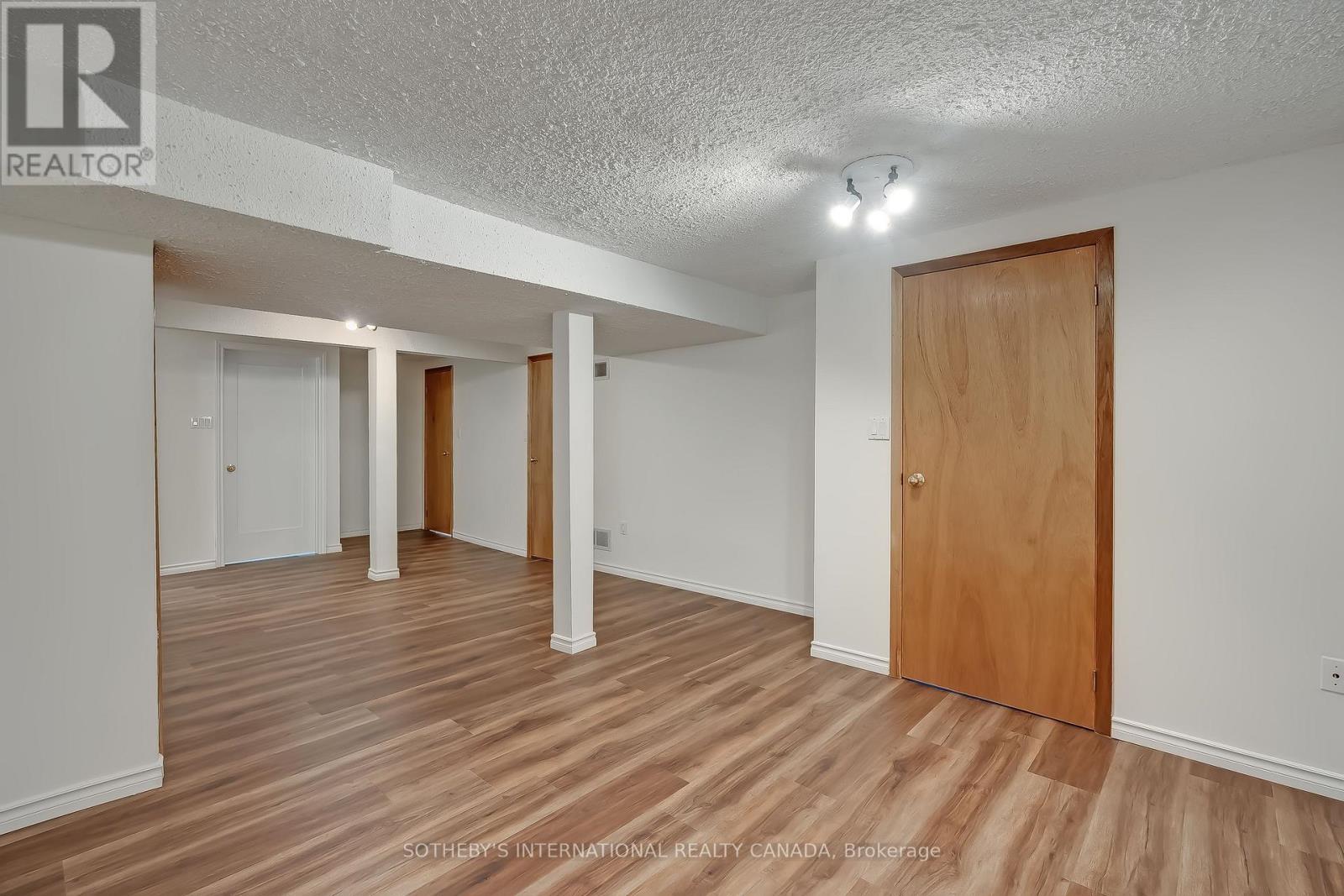 203 - 1055 Shawnmarr Road, Mississauga, Ontario  L5H 3V2 - Photo 22 - W12952696