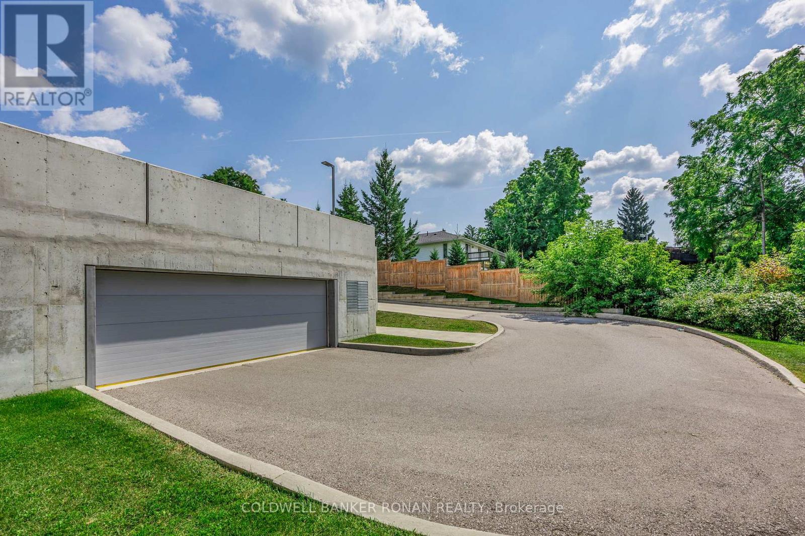 104 - 64 Queen Street S, New Tecumseth (Tottenham), Ontario  L0G 1W0 - Photo 33 - N12953388