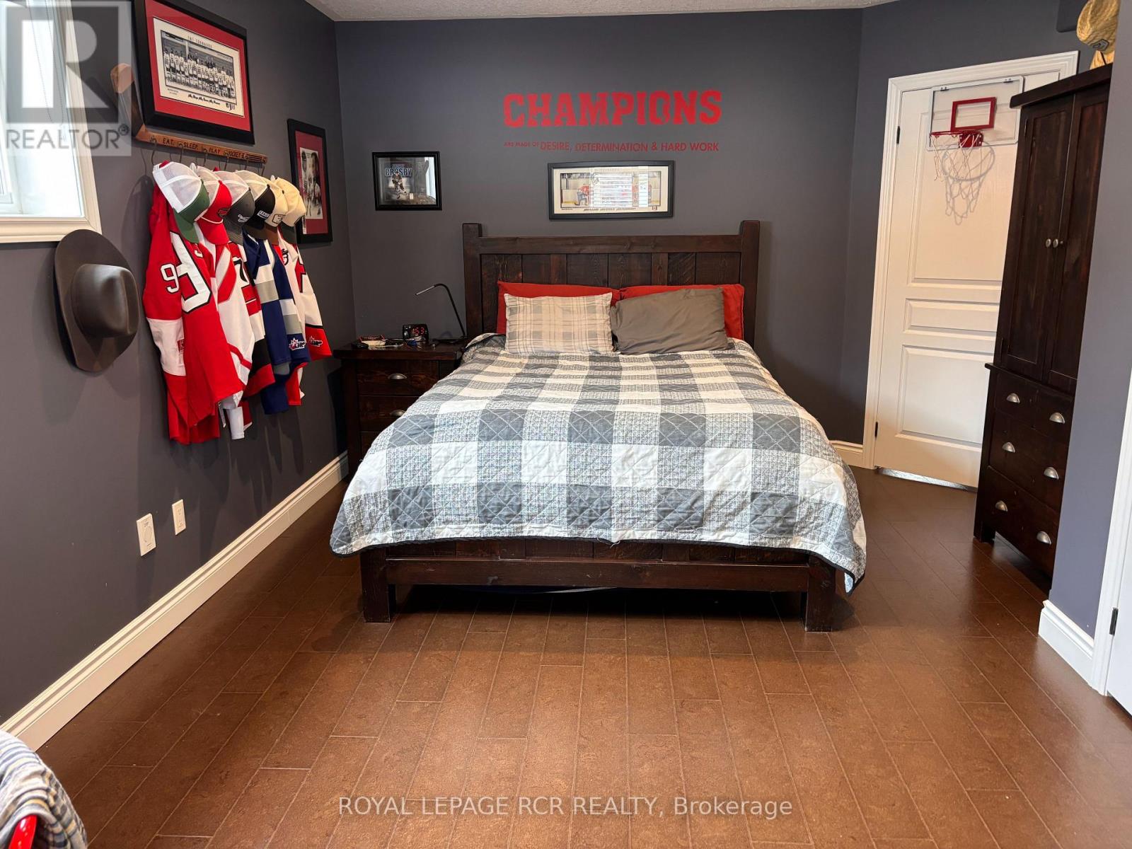 10 Fisher Drive, Adjala-Tosorontio, Ontario  L0M 1J0 - Photo 13 - N12953396