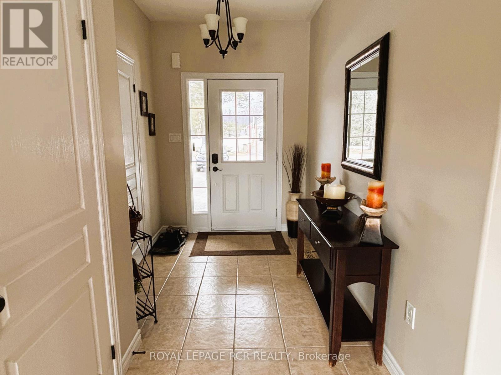 10 Fisher Drive, Adjala-Tosorontio (Everett), Ontario  L0M 1J0 - Photo 2 - N12953396