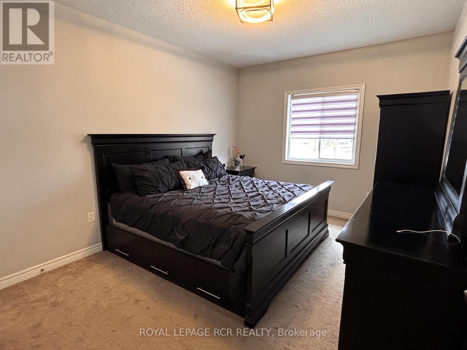 10 Fisher Drive, Adjala-Tosorontio, Ontario  L0M 1J0 - Photo 6 - N12953396