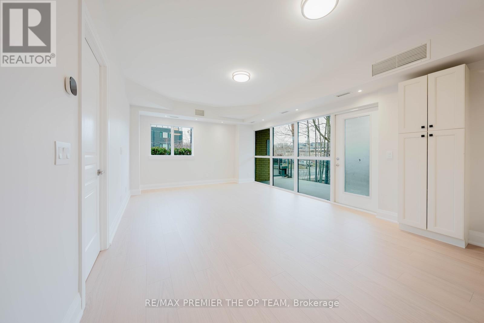 102 - 8302 Islington Avenue, Vaughan, Ontario  L4L 0E6 - Photo 12 - N12953434