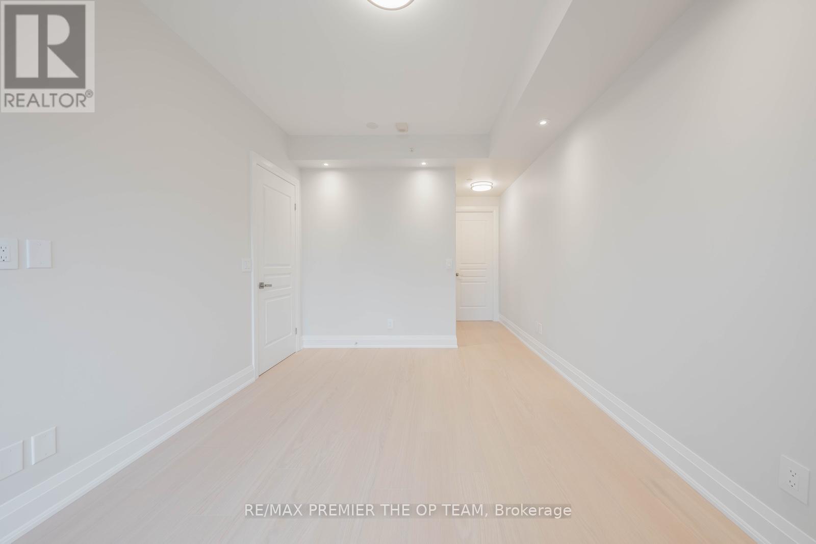 102 - 8302 Islington Avenue, Vaughan, Ontario  L4L 0E6 - Photo 18 - N12953434