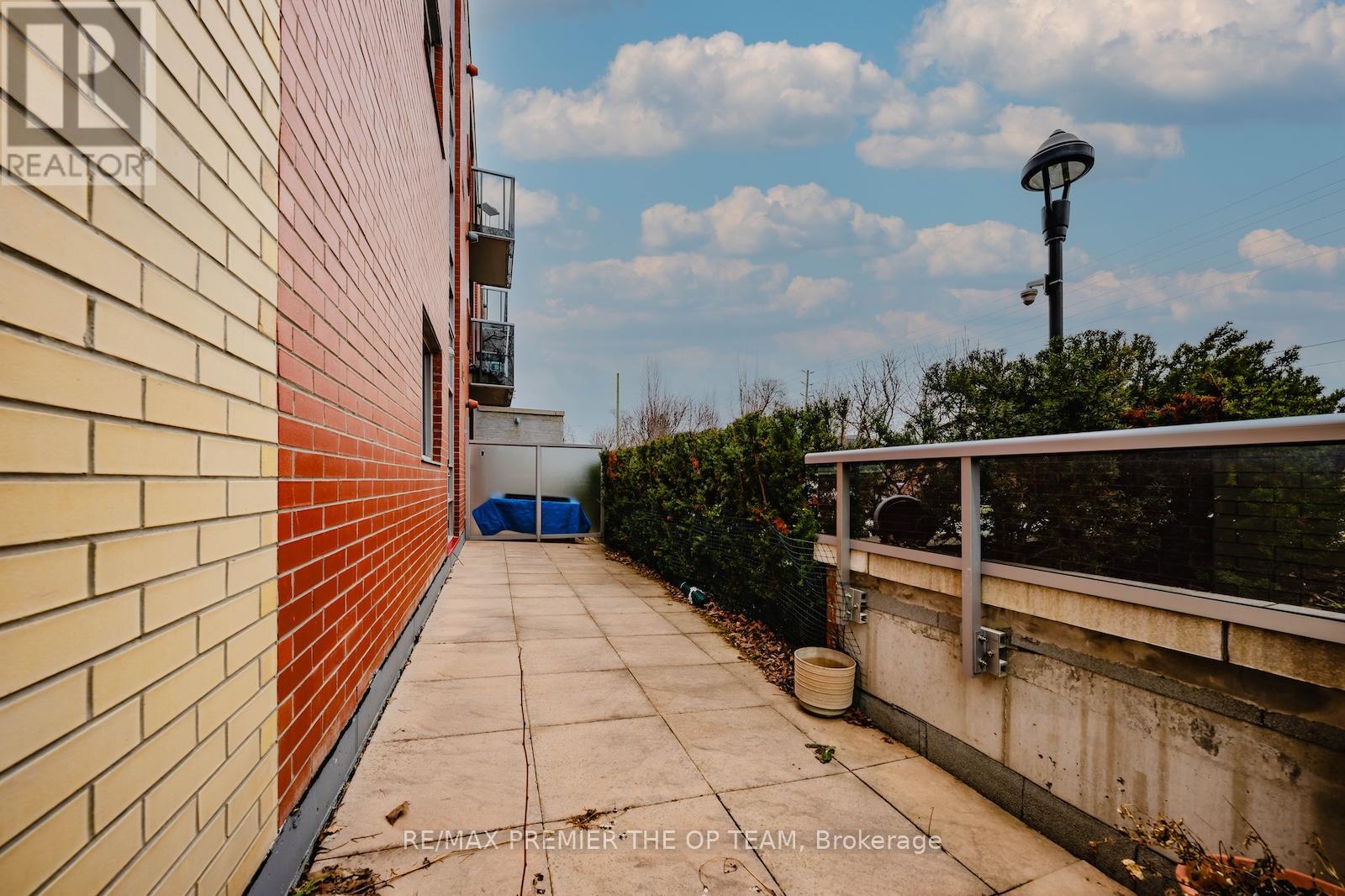 102 - 8302 Islington Avenue, Vaughan, Ontario  L4L 0E6 - Photo 22 - N12953434