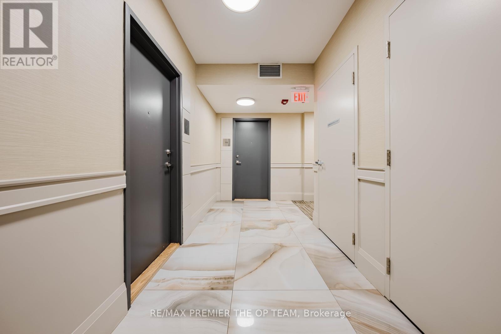 102 - 8302 Islington Avenue, Vaughan, Ontario  L4L 0E6 - Photo 7 - N12953434