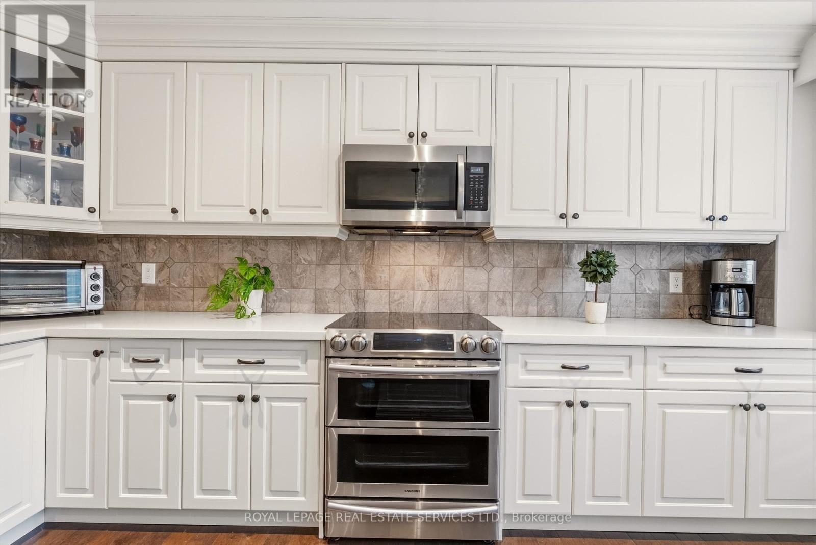 89 Timberline Trail, Aurora, Ontario  L4G 6A1 - Photo 14 - N12953460