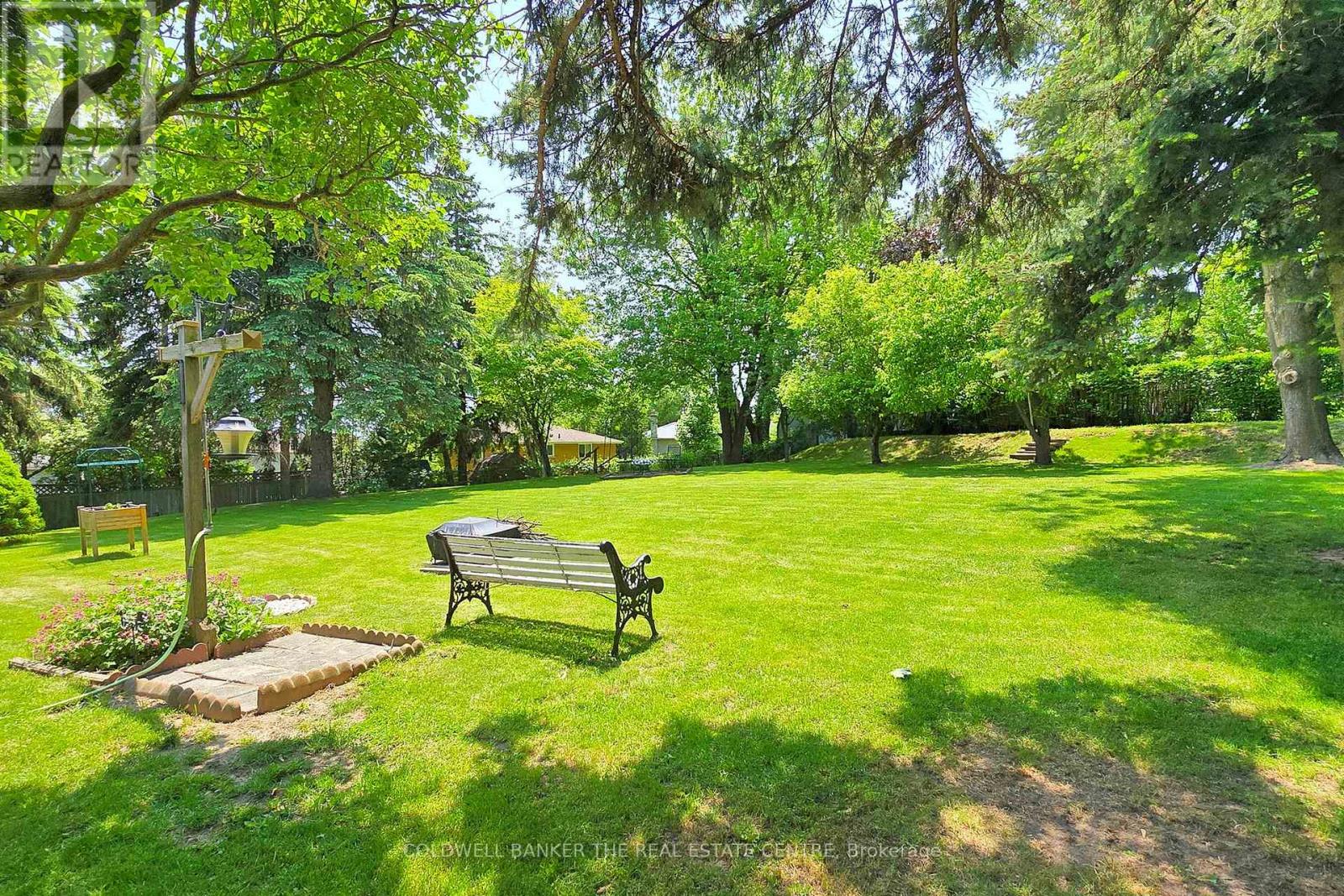 122 Valleyview Crescent W, Bradford West Gwillimbury, Ontario  L3Z 1S7 - Photo 26 - N12953488