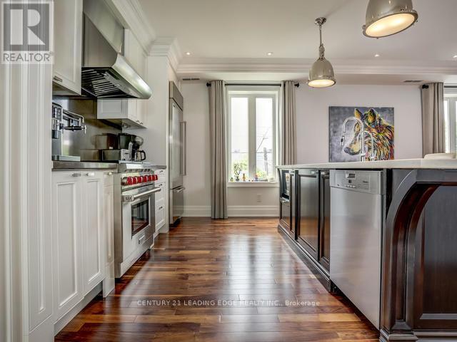 2065 Dundas Street W, Toronto, Ontario  M6R 1W8 - Photo 10 - W12953376