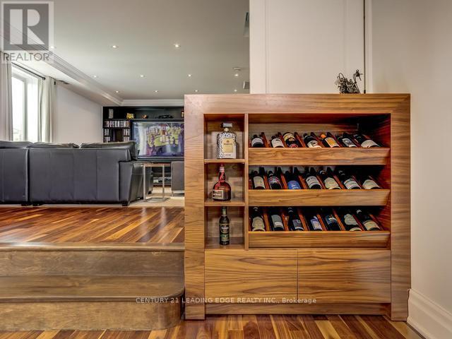 2065 Dundas Street W, Toronto, Ontario  M6R 1W8 - Photo 13 - W12953376