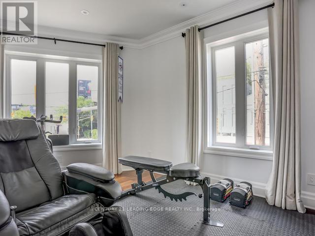 2065 Dundas Street W, Toronto, Ontario  M6R 1W8 - Photo 20 - W12953376