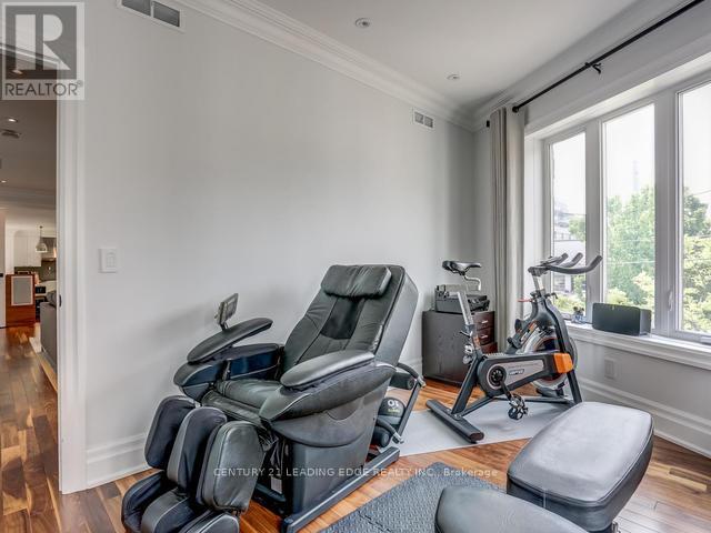 2065 Dundas Street W, Toronto, Ontario  M6R 1W8 - Photo 21 - W12953376