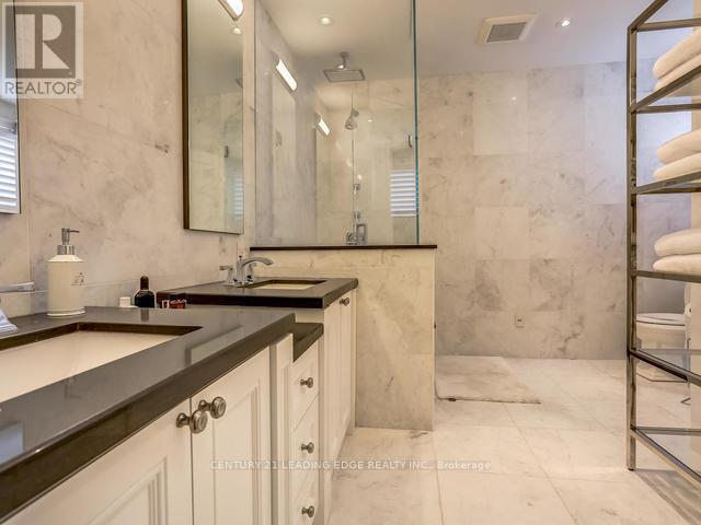 2065 Dundas Street W, Toronto, Ontario  M6R 1W8 - Photo 25 - W12953376