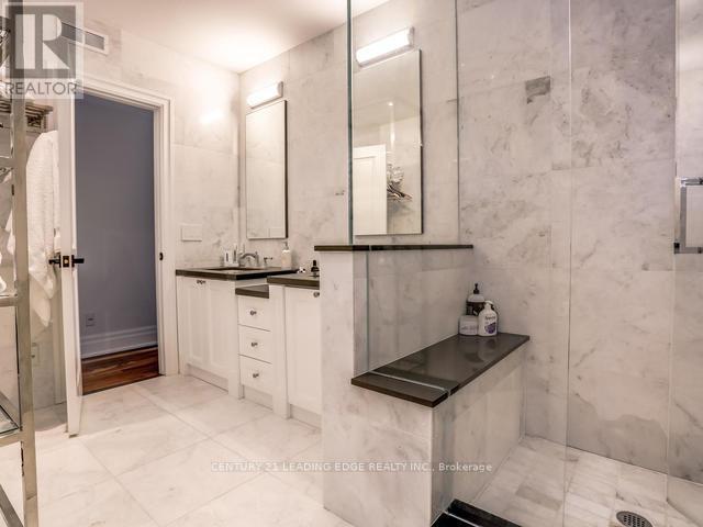 2065 Dundas Street W, Toronto, Ontario  M6R 1W8 - Photo 26 - W12953376