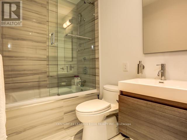 2065 Dundas Street W, Toronto, Ontario  M6R 1W8 - Photo 30 - W12953376