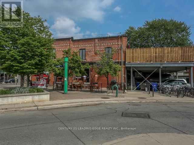 2065 Dundas Street W, Toronto, Ontario  M6R 1W8 - Photo 37 - W12953376