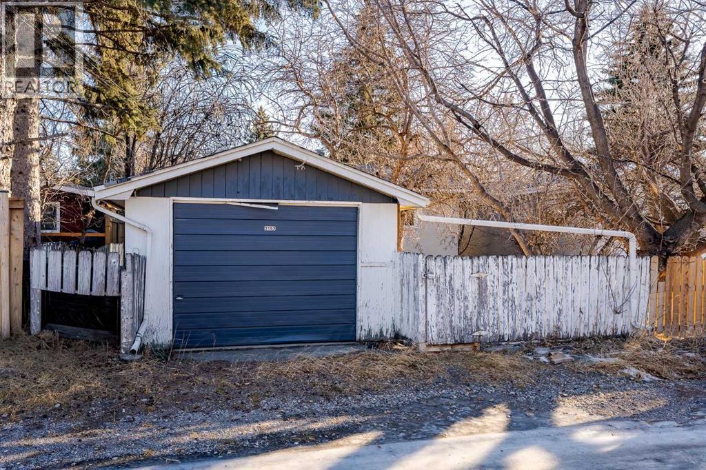 3152 Blakiston Drive NW, Calgary, Alberta  T2L 1L8 - Photo 27 - A2279381